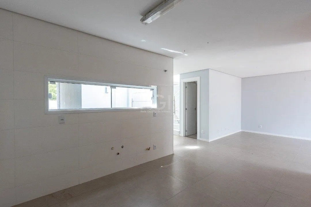 Imagem Casa Condominio para Venda - 219m², 3 dormitórios, sendo 1 suites, 2 vagas - Vila Nova