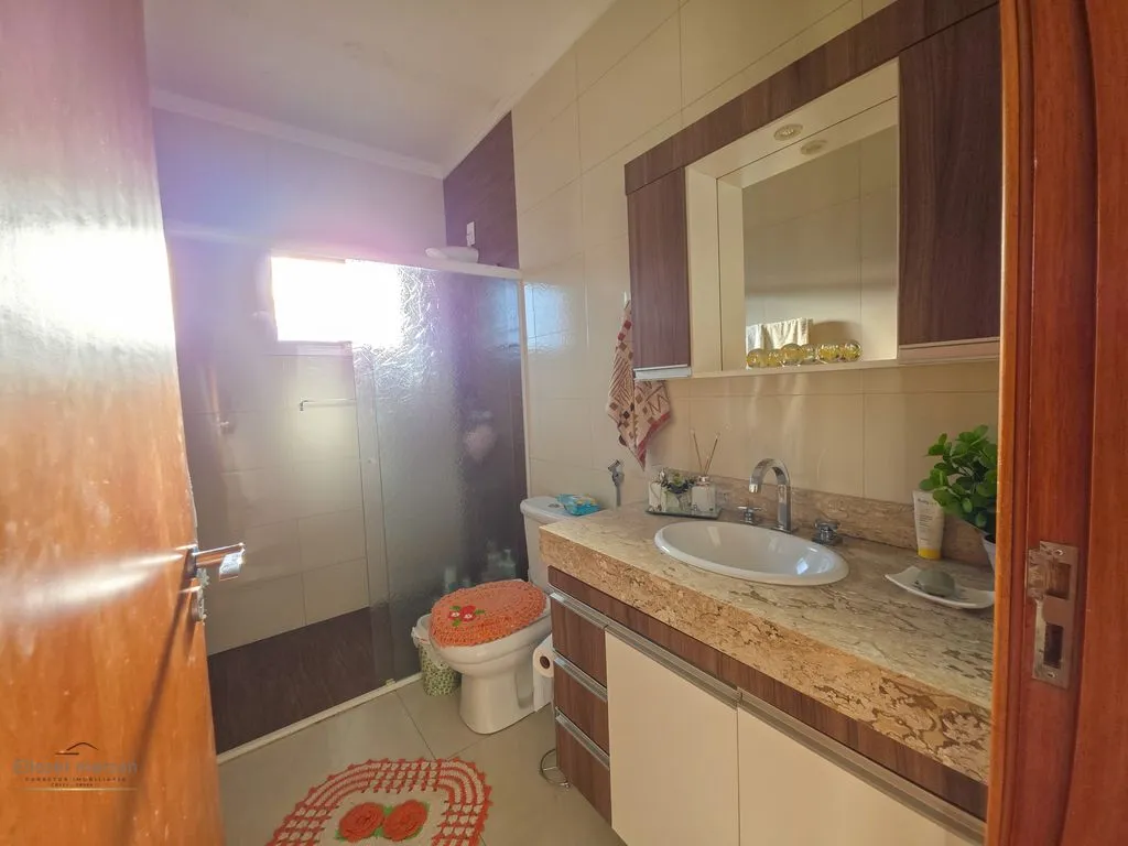 Imagem Casa com piscina a venda em condomínio fechado em Poços de Caldas