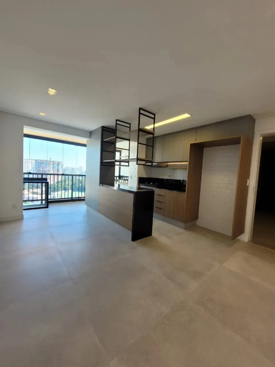 Imagem Apartamento para locação em Barueri-SP, bairro Aldeia: 2 quartos, 1 suíte, 1 sala, 2 banheiros, 1 vaga, 56m². Venha conferir!