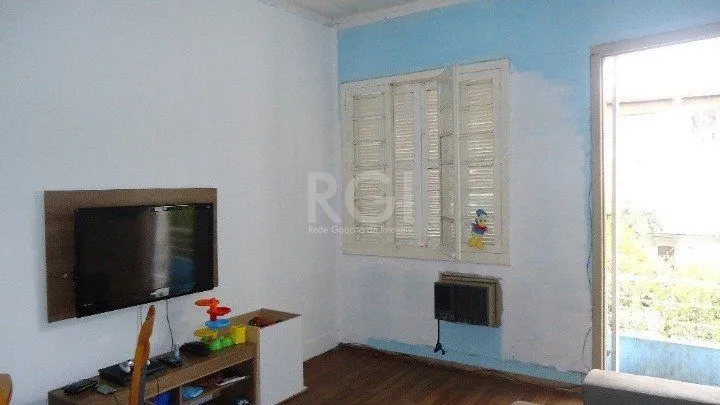 Imagem Casa para Venda - 160m², 3 dormitórios, 1 vaga - Cidade Baixa
