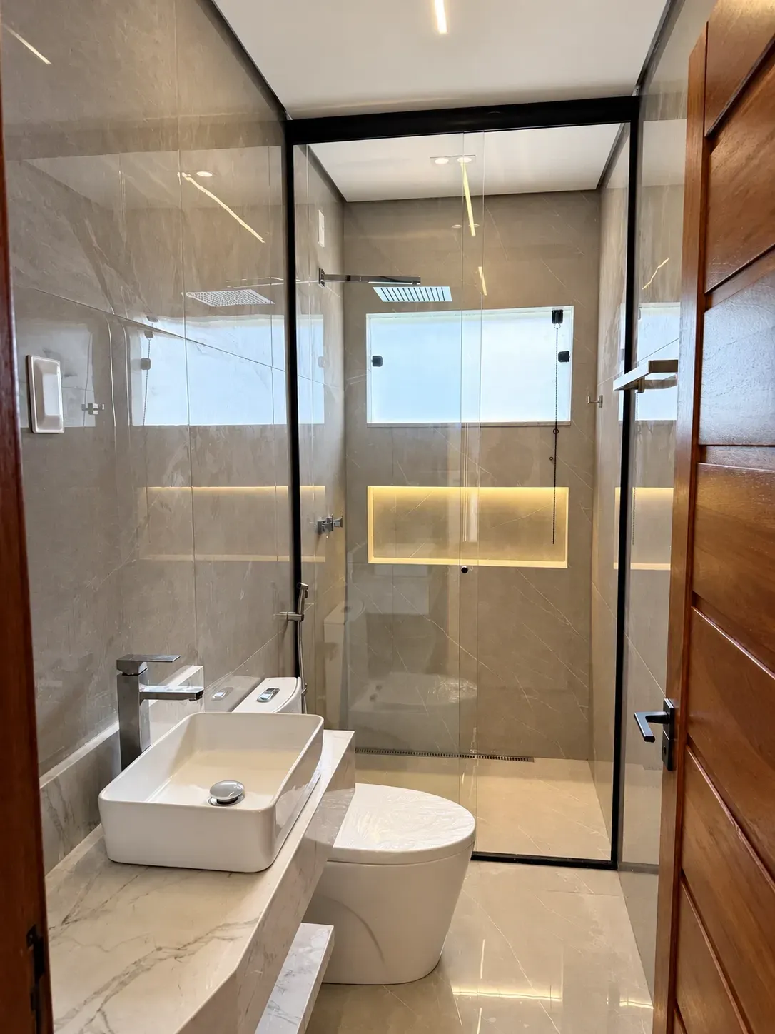 Imagem Casa com 3 Quartos à Venda, 380 m² em Inhapim - Inhapim
