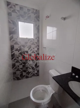 Imagem Sobrado com 2 dormitórios, sendo 1 suíte no bairro do Estuário em Santos por R$515.000,00