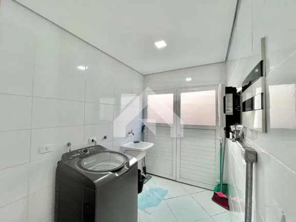 Imagem Casa de Condomínio em Moinho Velho - Cotia