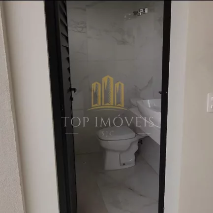 Imagem Linda casa de Alto Padrão com 4 Suítes no Condomínio Vivva Jacareí – Villa Branca – Jacareí/SP | 258m² Construídos | Terreno de 250m² | R$ 1.810.000
