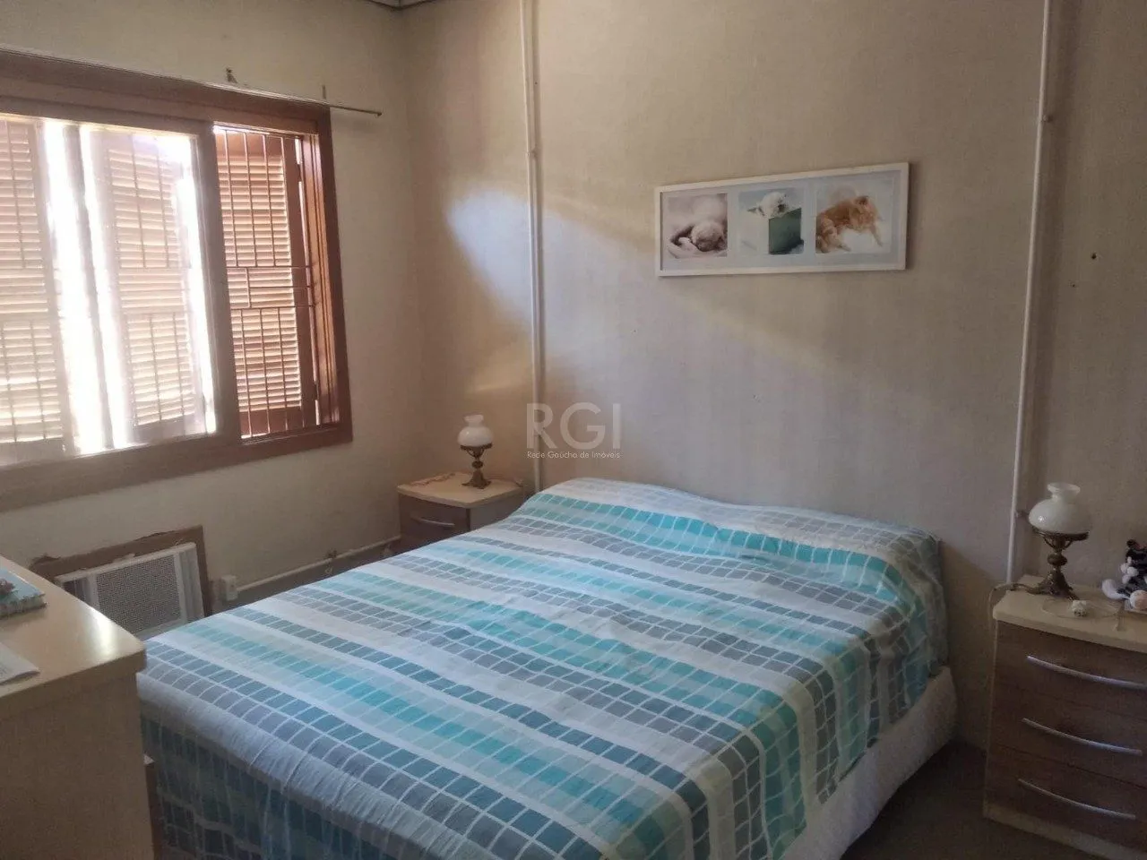 Imagem Casa 2 dormitórios, sala, banheiro garagem coberta, terreno 694m² bairro Camaquã, Porto Alegre/RS