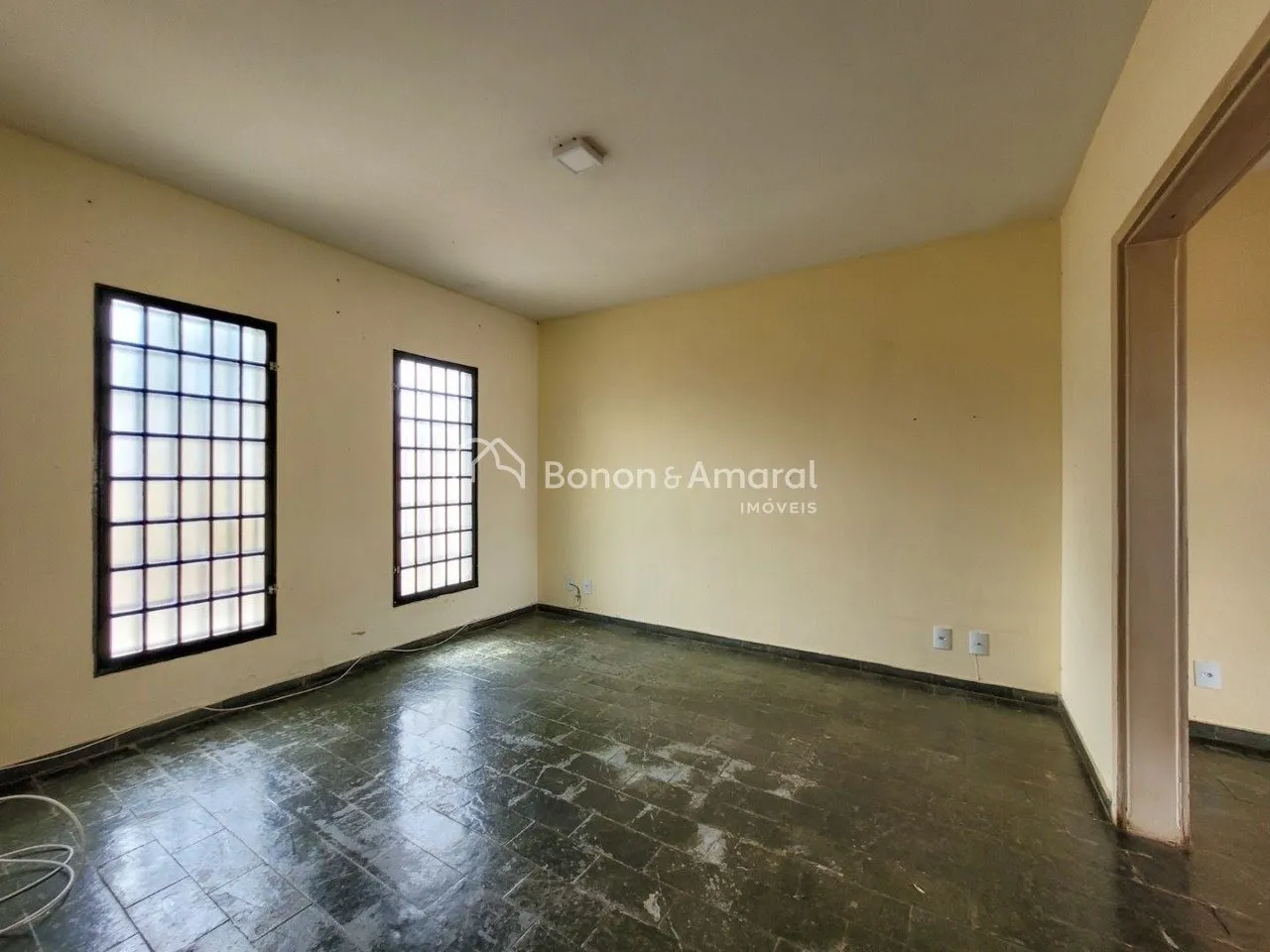 Imagem Sobrado com 3 dormitórios para ALUGAR - Jardim Santa Genebra - Campinas SP