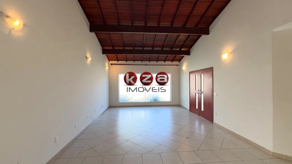 Imagem Casa térrea em Condomínio Residencial Maria Regina, Valinhos-SP: 3 quartos, 1 suite, 2 salas, 3 banheiros, 2 vagas, 222m².