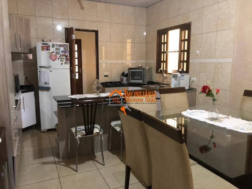 Imagem Sobrado com 2 dormitórios à venda, 140 m² por R$ 750.000,00 - Parque Flamengo - Guarulhos/SP