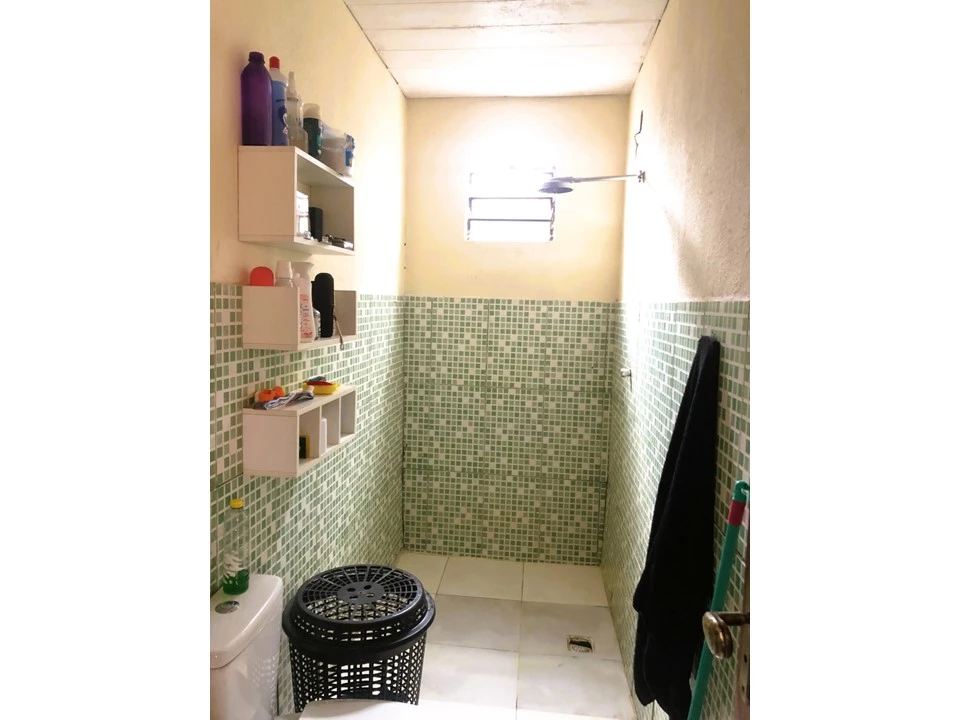 Imagem Casa com 2 Quartos à Venda ou Locação, 64 metros em Novo Aleixo - Manaus