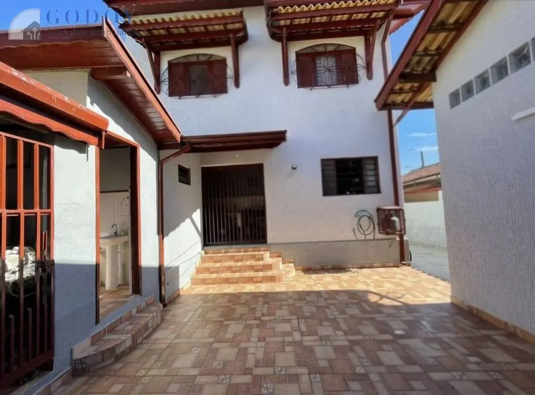 Imagem Sobrado à Venda no Bairro Mombaça - Pindamonhangaba/SP