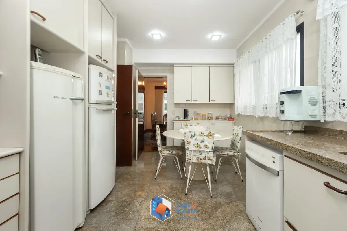 Imagem Apartamento para venda em Santana com 3 quartos, sendo 3 suítes, 230m²