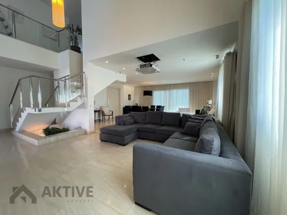 Imagem Casa de Condomínio em Alphaville - Santana de Parnaíba, SP