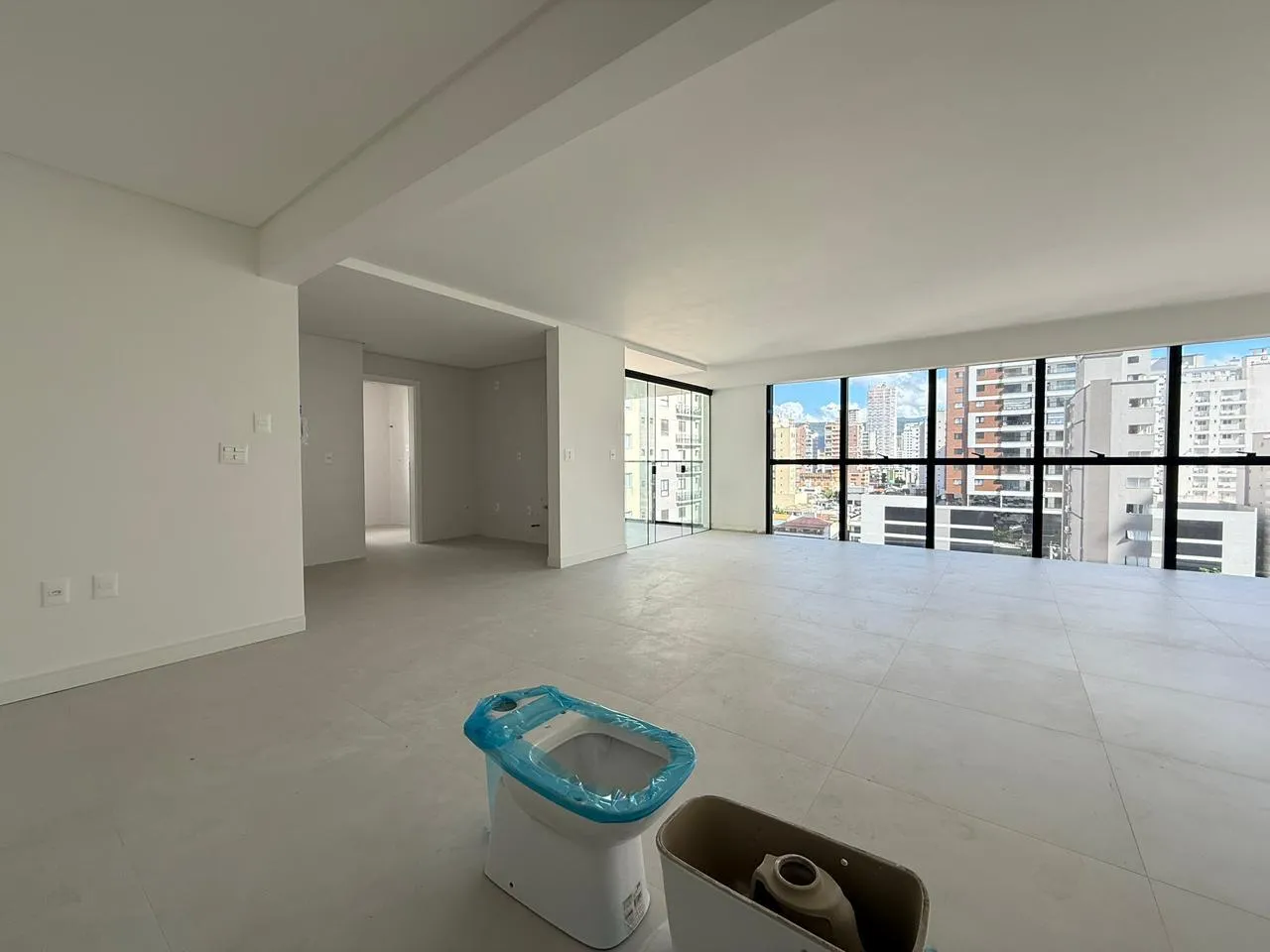 Imagem Apartamento à venda com 140m2 por R$ 2.350.000,00