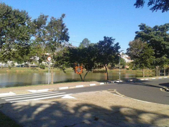 Imagem Casa com 3 dormitórios à venda, 320 m² por R$ 1.100.000,00 - Jardim do Lago - Atibaia/SP