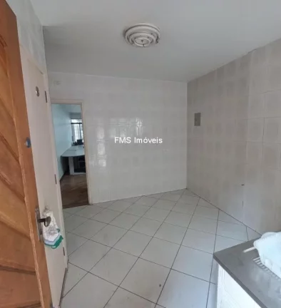 Imagem Casa à venda ou locação em São Paulo-SP, Planalto Paulista, com 3 quartos, 3 salas, 3 banheiros, 2 garagens, 125m²!