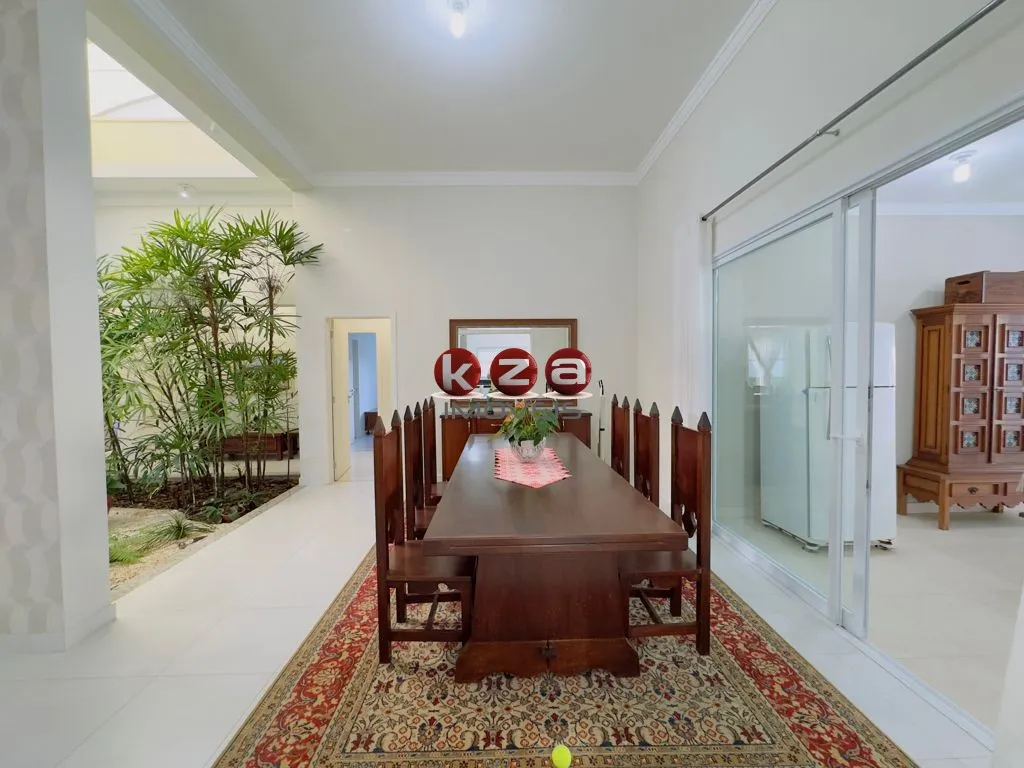 Imagem Casa Térrea Exclusiva no Condomínio Ypê Velho em Vinhedo-SP Alto Padrão e Localização Privilegiada 421 m² Construídos e mais de 1500m de terreno