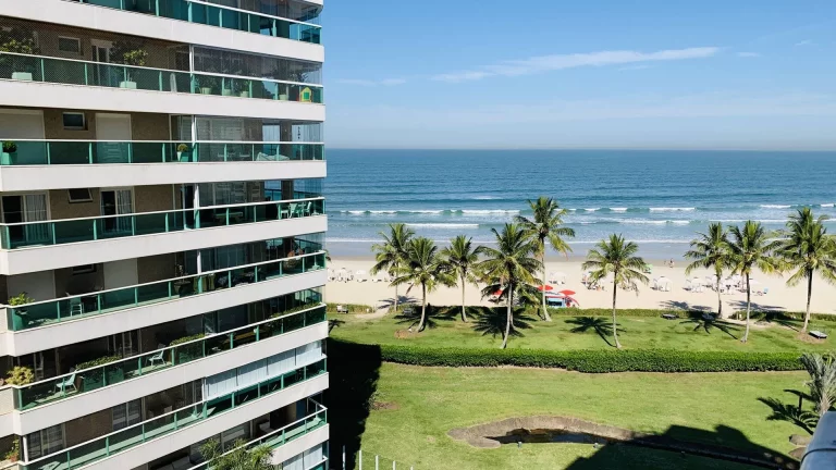 Imagem Apartamento à venda Riviera módulo 8 p?(C) na areia com vista para mar.