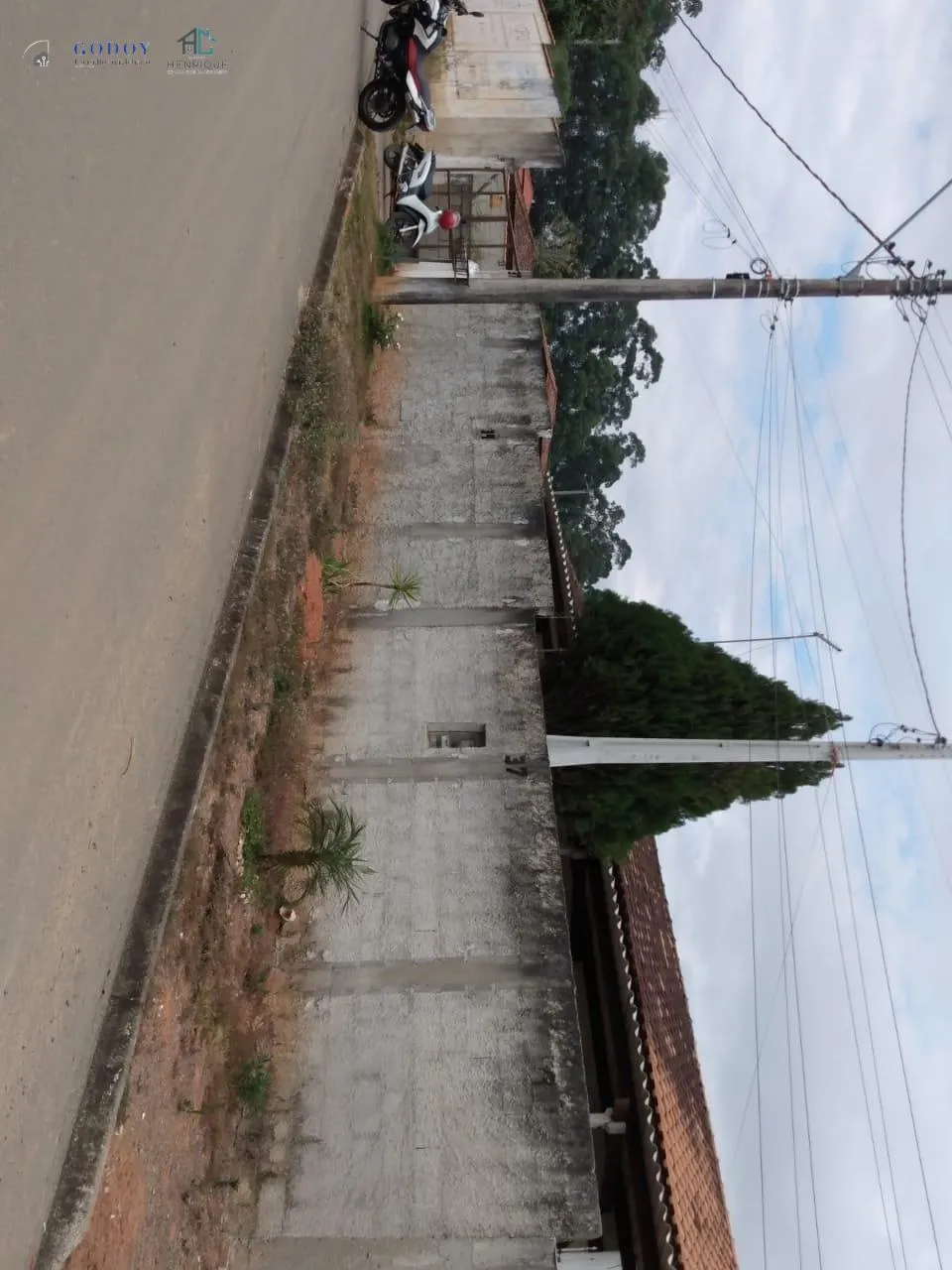Imagem Chácara à venda 3 Quartos, 2 Vagas, 1800M², Parque Lago Azul, Pindamonhangaba - SP