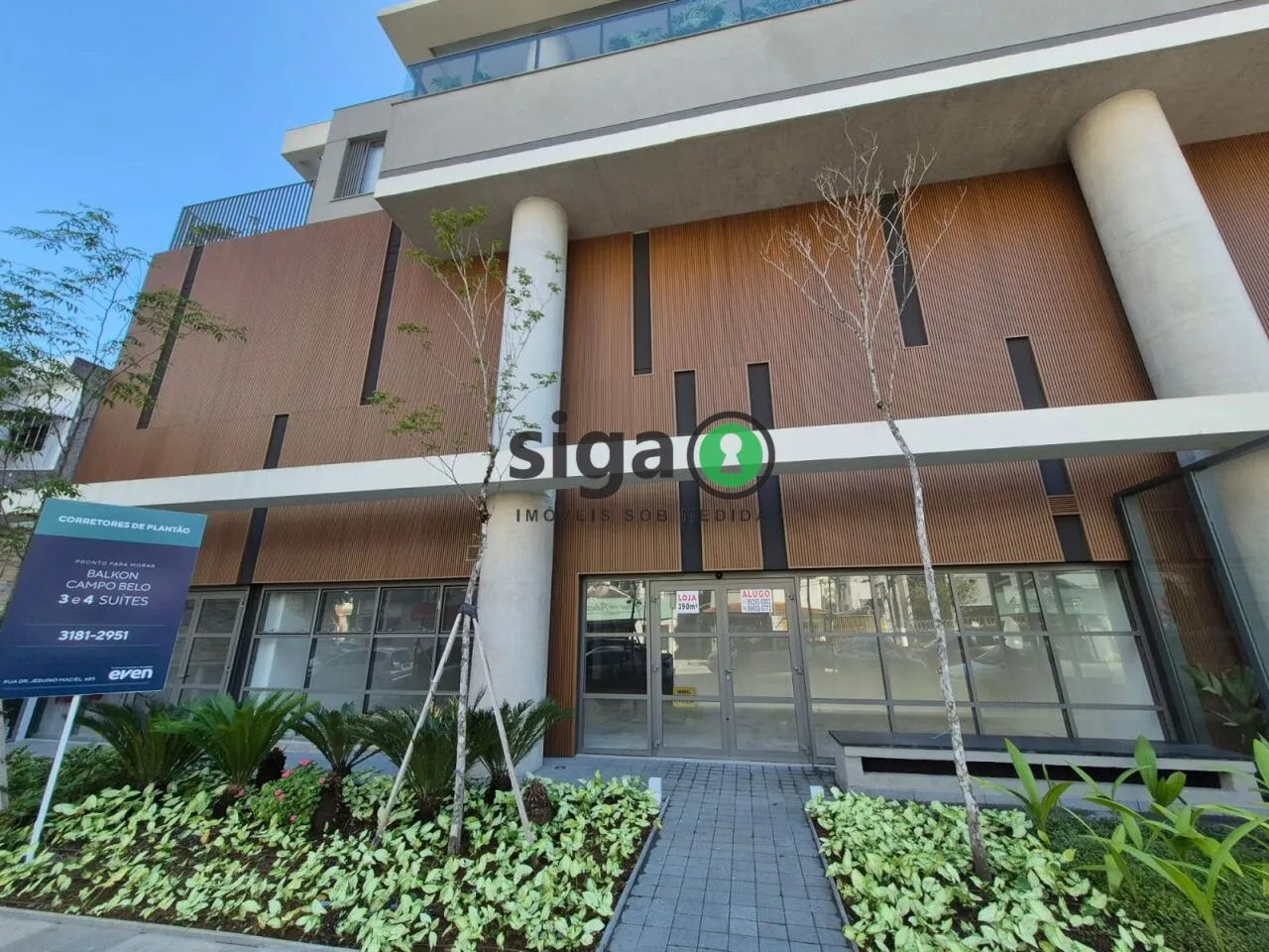 Imagem Loja comercial de 390m² - Fachada Ativa - 5 vagas - Campo Belo - São Paulo/SP