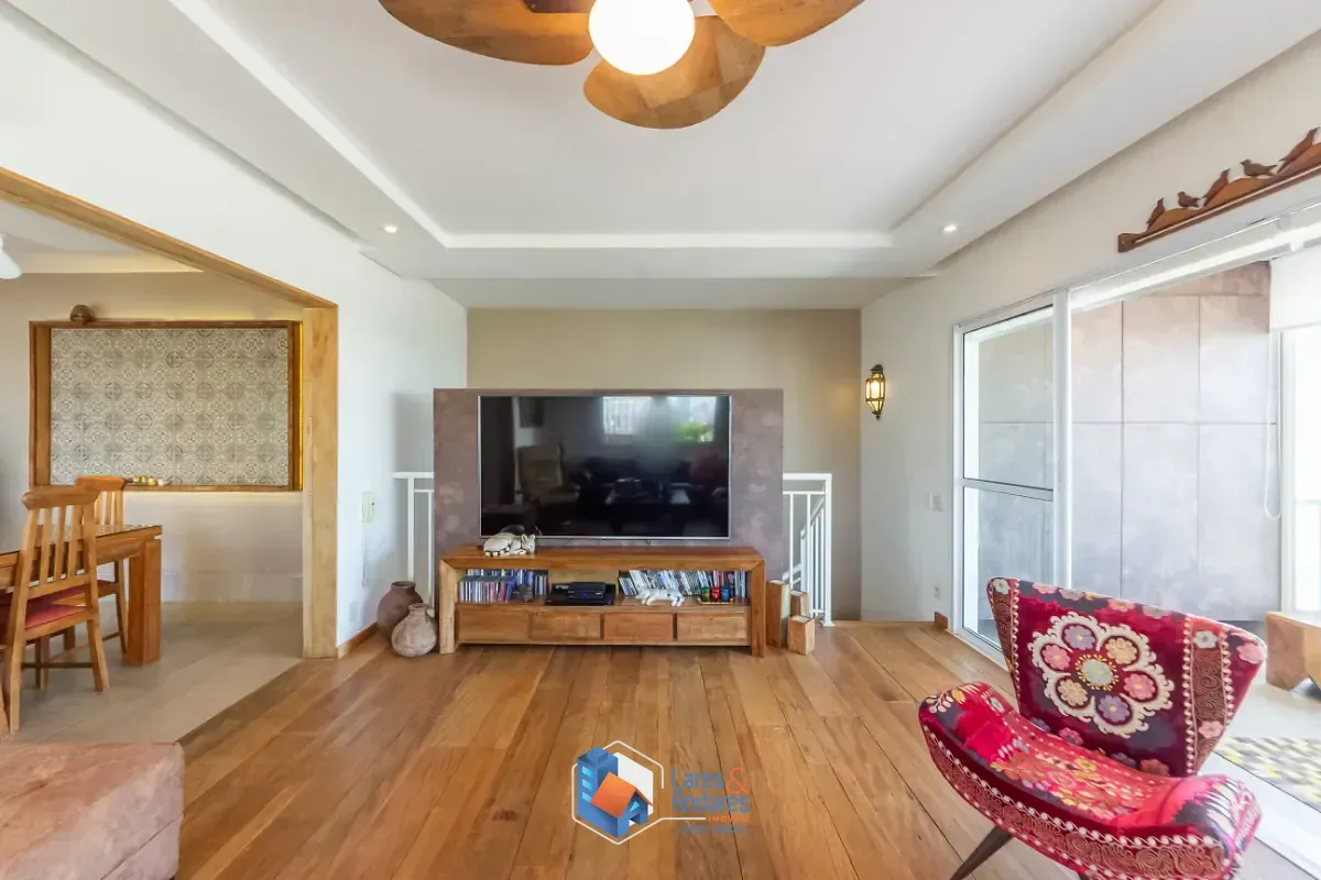 Imagem Cobertura para venda em Chácara Santo Antônio (Zona Sul) com 3 quartos, sendo 3 suítes, 285m²