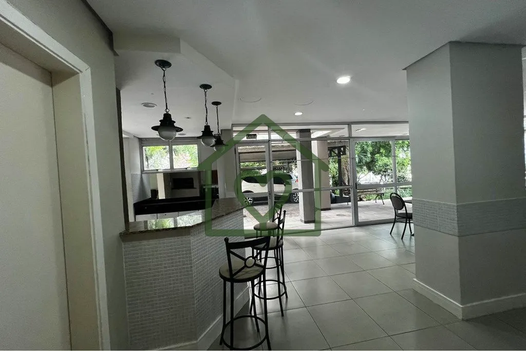Imagem Descubra o conforto e a praticidade deste encantador apartamento à venda em Azenha, Porto Alegre, l...