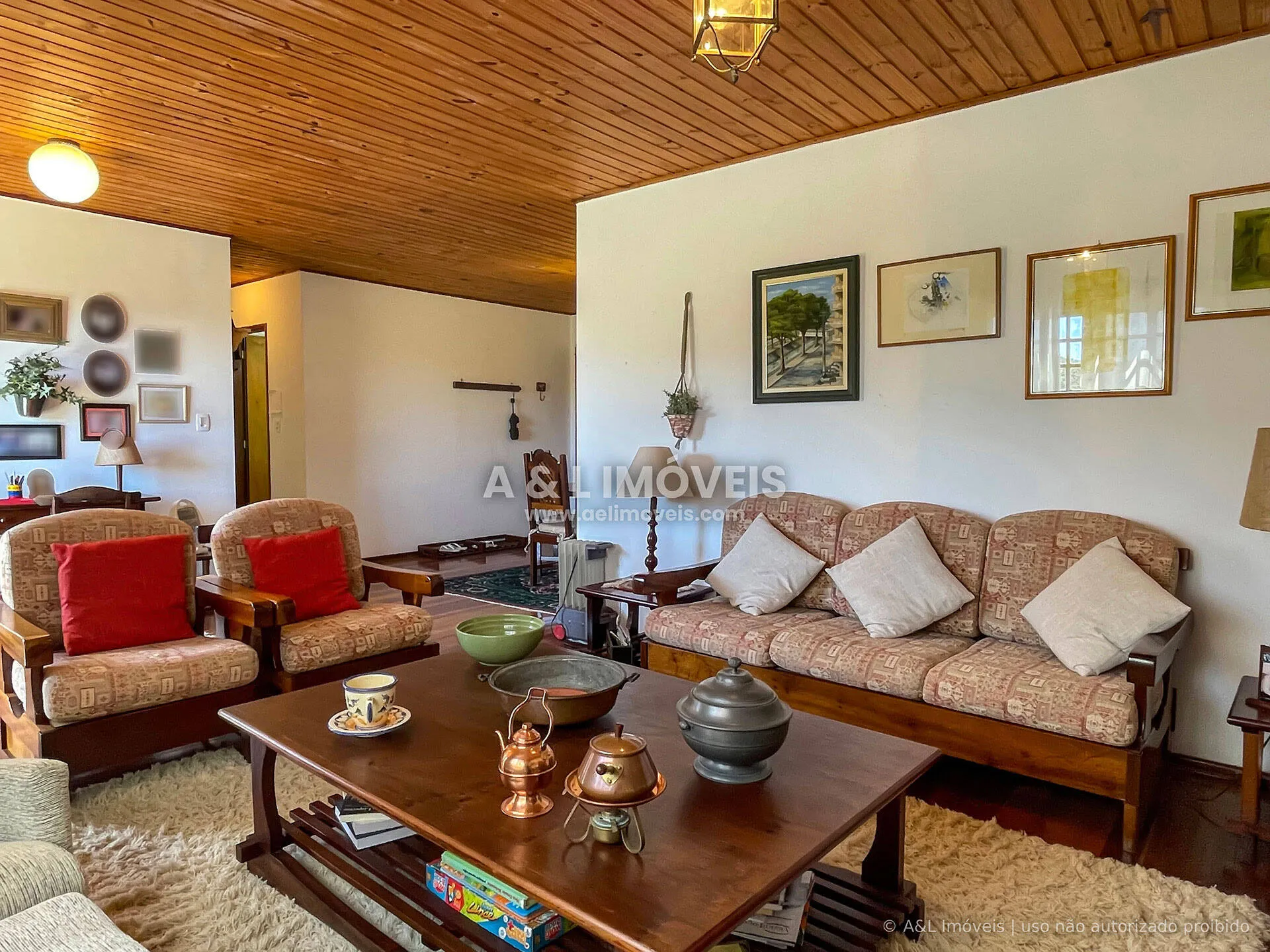 Imagem Apartamento 106,02 m² em Campos do Jordão | Lareira e Living em Madeira
