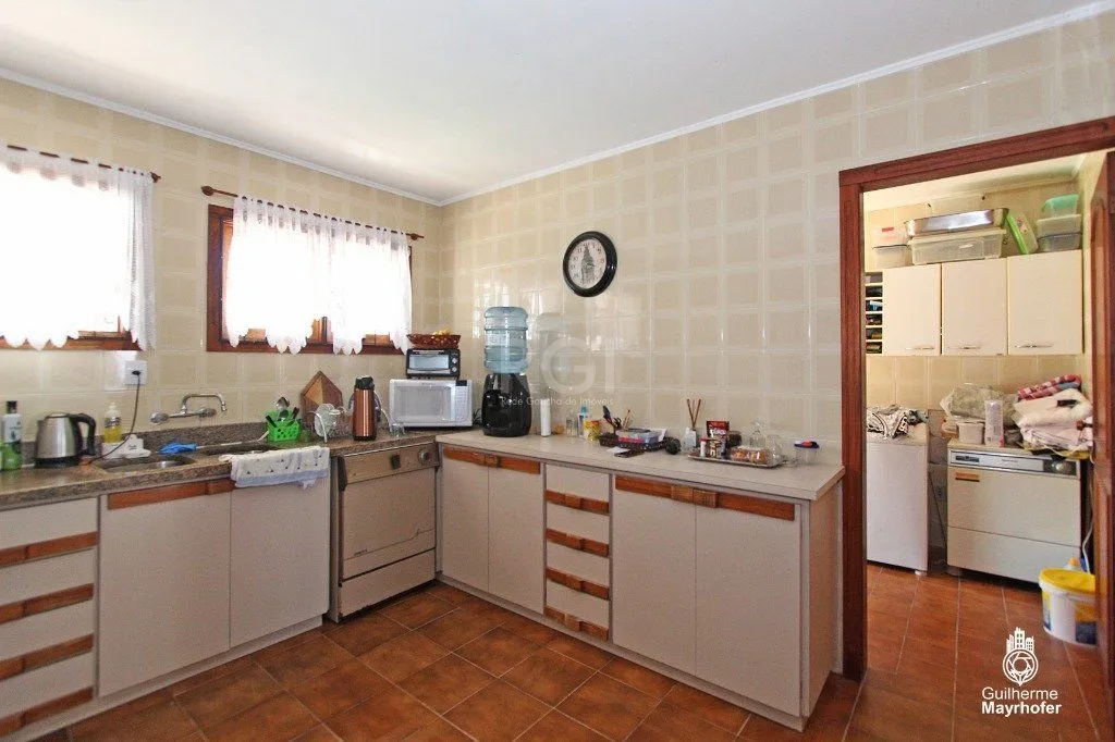 Imagem Casa para Venda - 326m², 3 dormitórios, sendo 3 suites, 4 vagas - Glória