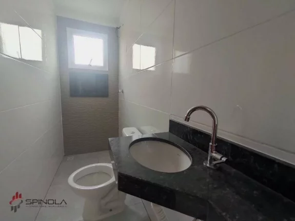 Imagem Casa com 2 dormitórios à venda, 51 m² por R$ 310.000,00 - Maracanã - Praia Grande/SP