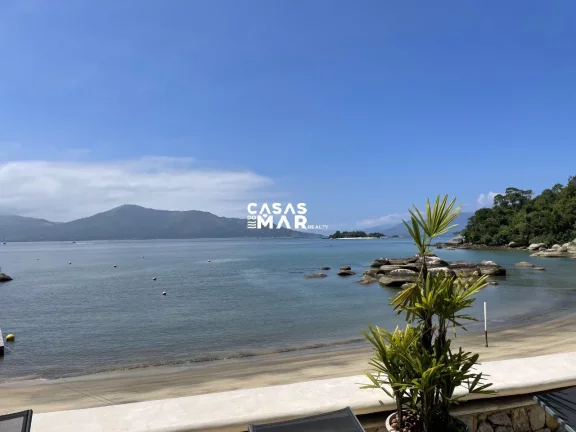 Imagem Casa de Luxo à Beira-Mar em Condomínio na Vila Velha, Angra dos Reis-RJ: 6 Quartos, 6 Suítes, 7 Salas e 7 Banheiros.