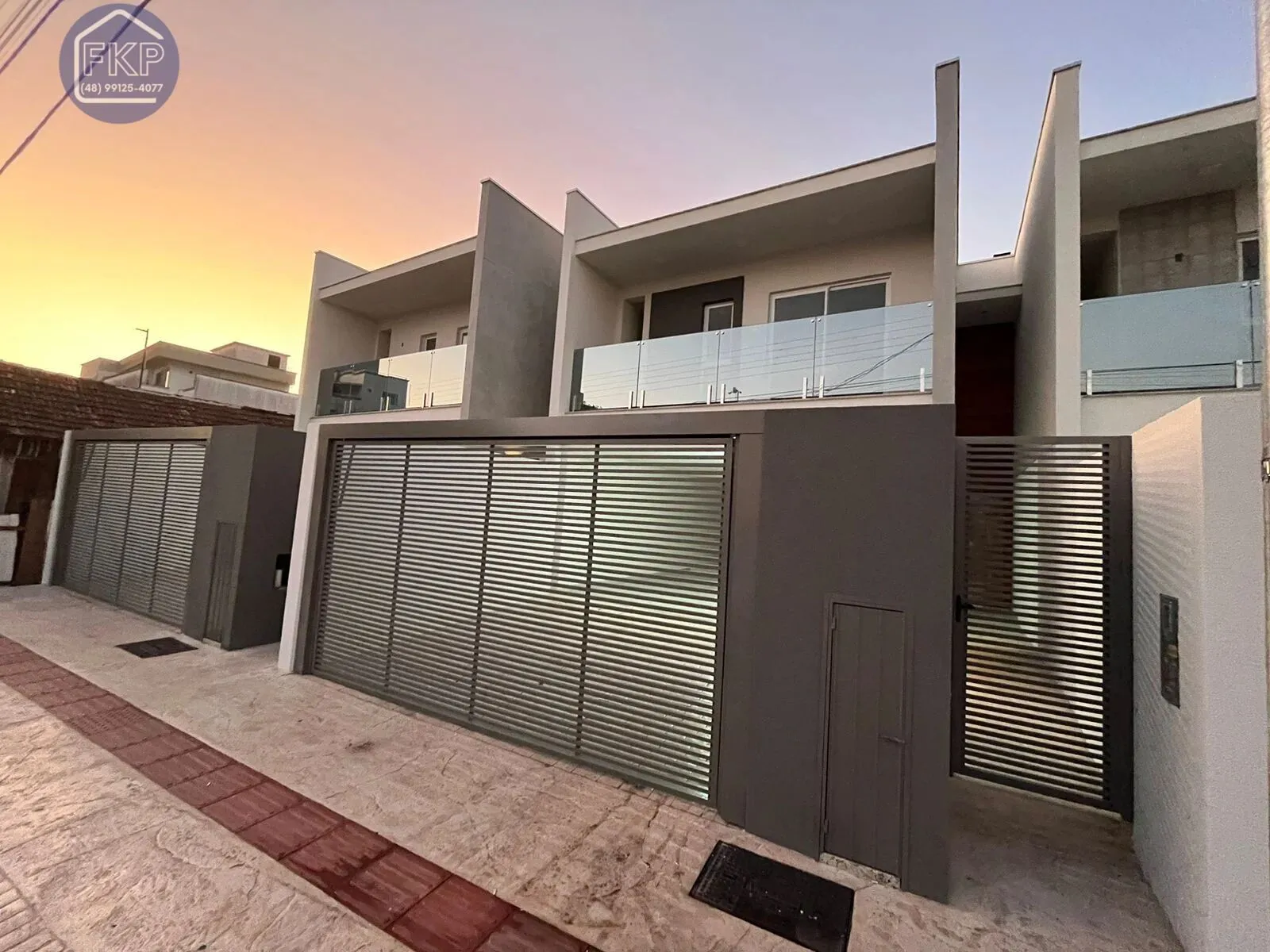 Casa Duplex em São João em Rua Escoteiro Júlio César de Medeiros, 174 - São João, Itajaí - SC