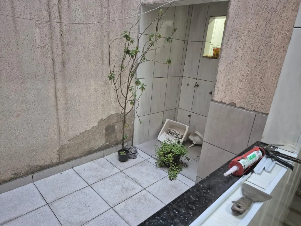 Foto do imóvel Aluguel de Apartamento em Santo André-SP, Cidade São Jorge - 2 quartos, 1 banheiro, 1 vaga, 45m² de área.