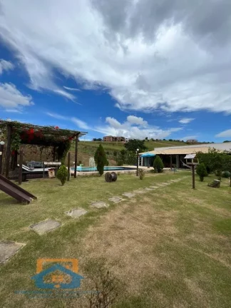 Imagem Chácara / Casa alto padrão em condomínio fechado em Iapu - Condomínio Cantos da Mata