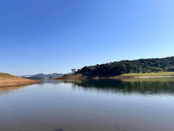 Imagem Áreas Pé na Água em Piracaia 20.000 m²!!!