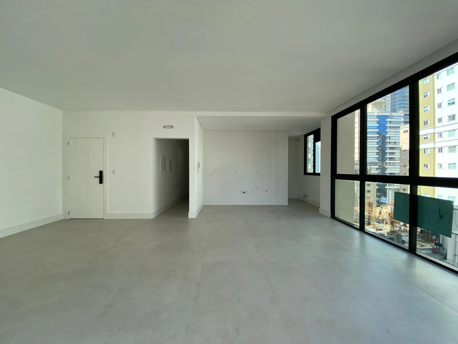 Imagem Apartamento com vista para o mar à venda com 131m2 por R$ 1.950.000,00