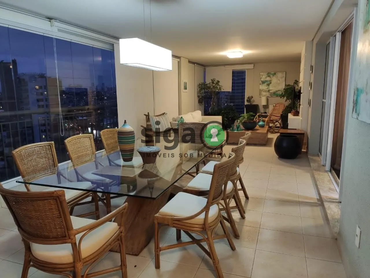 Imagem Apartamento com 3 Suítes, Varanda Gourmet e Elevador Privativo na Mooca.