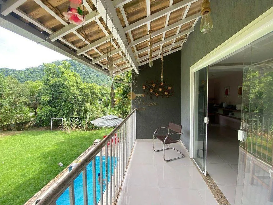 Imagem Casa para Venda em Guapimirim / RJ no bairro Cidade Jardim Guapimirim