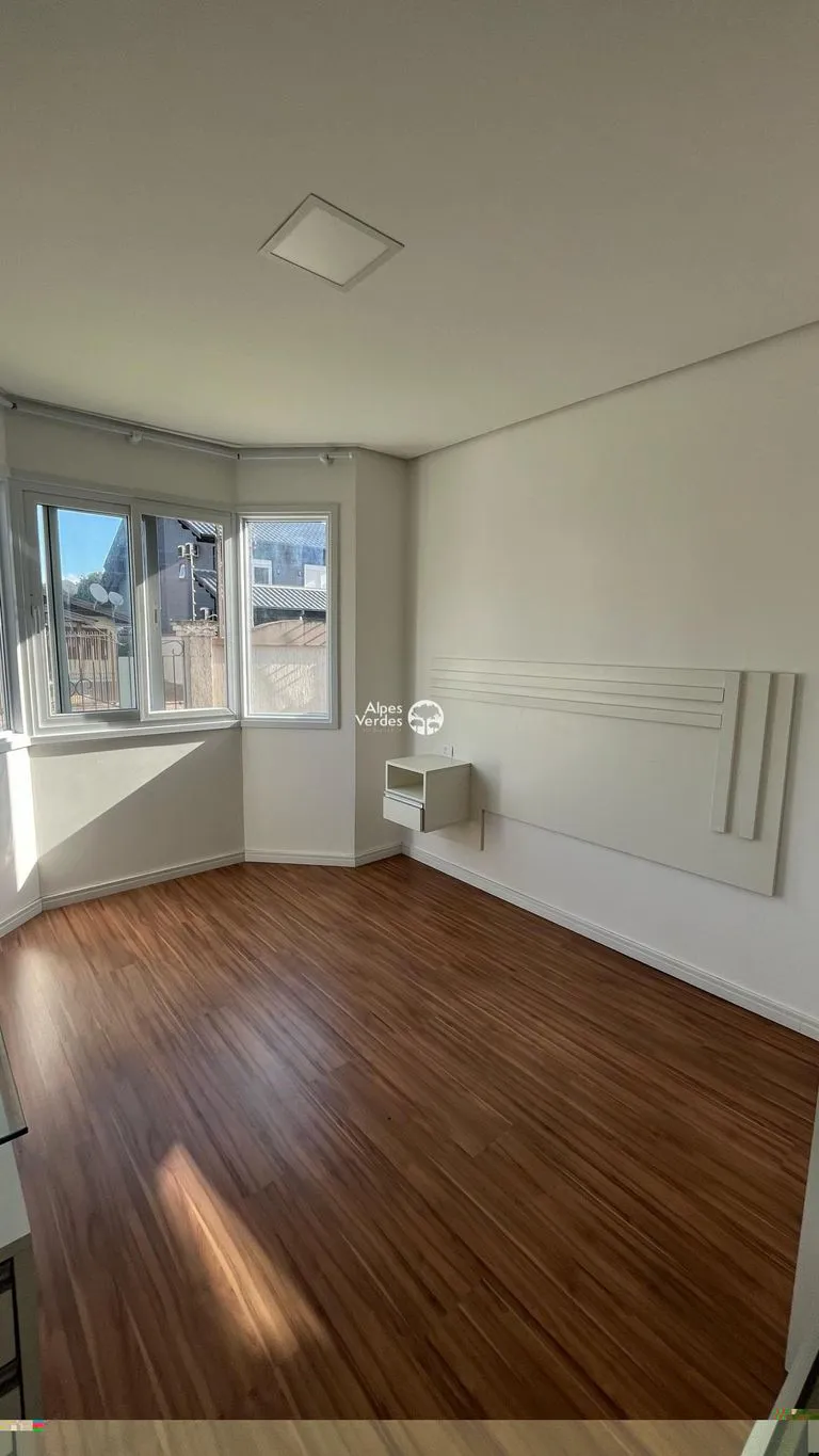 Imagem Vende-se apto no centro de Canela-2 quartos- R$669.000,00