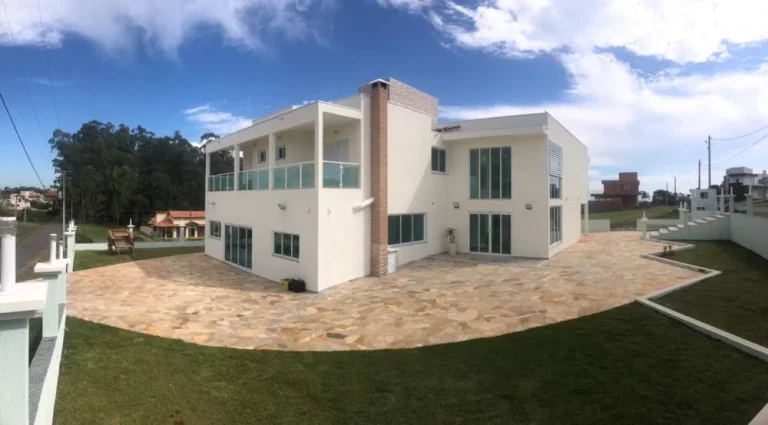 Imagem Linda casa de Alto Padrão no condomínio Ninho Verde I Eco Residence - 400 m² construído, 1350 m² de área total..