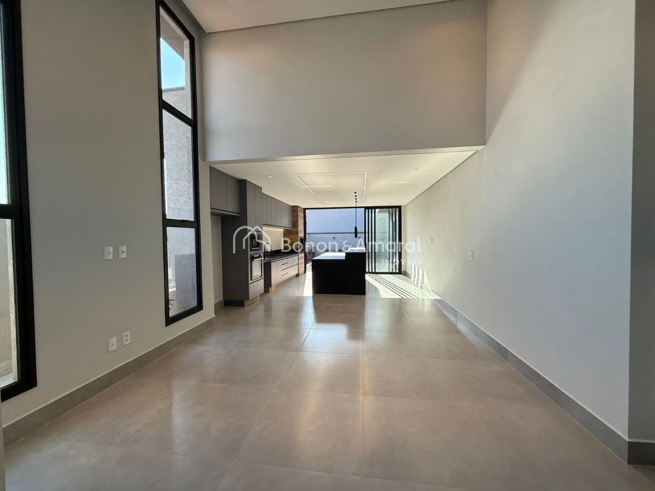 Imagem Casa Térrea à venda com 03 quartos por R$ 2.170.000,00 no Condomínio Santorini bairro Parque Brasil 500, em Paulínia