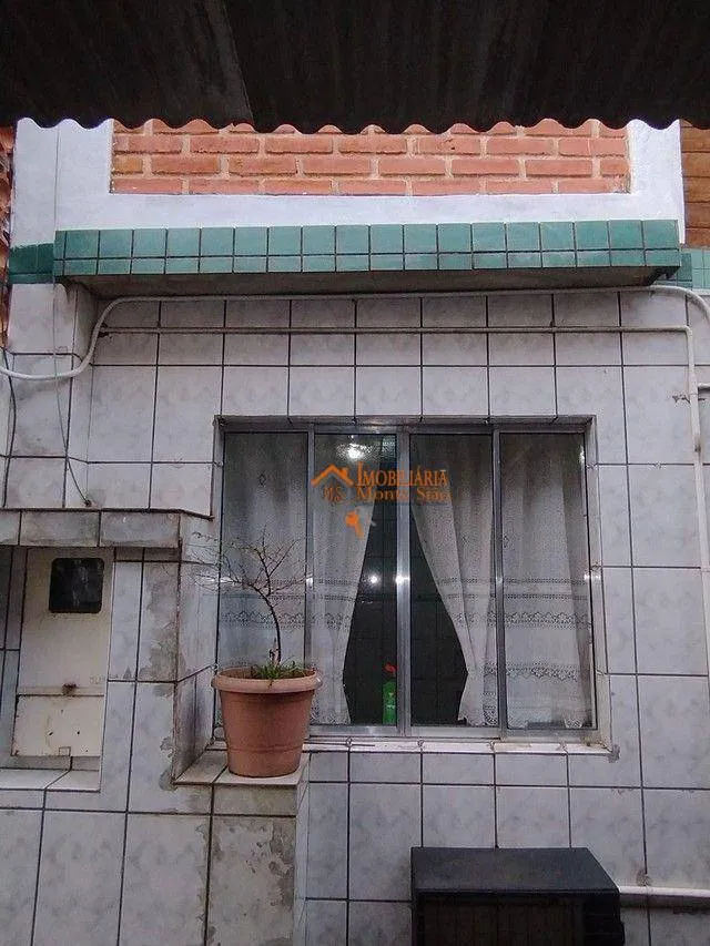 Imagem Sobrado com 4 dormitórios à venda, 160 m² por R$ 450.000,00 - Gopoúva - Guarulhos/SP