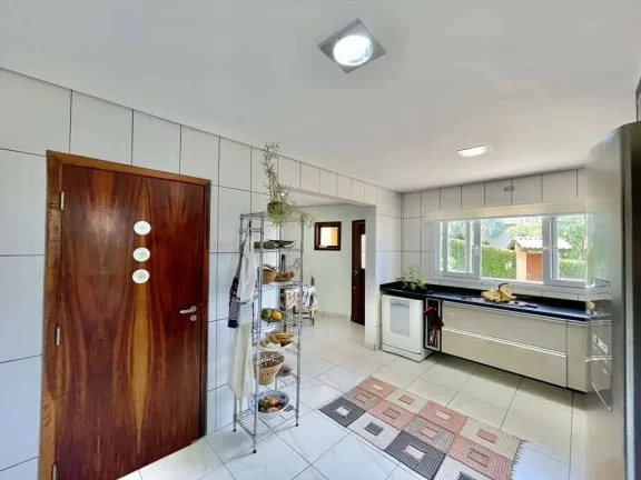 Imagem Cond Pq das Artes - 4d/2sts, casa de esquina, semi-térrea, gourmet, vista!
