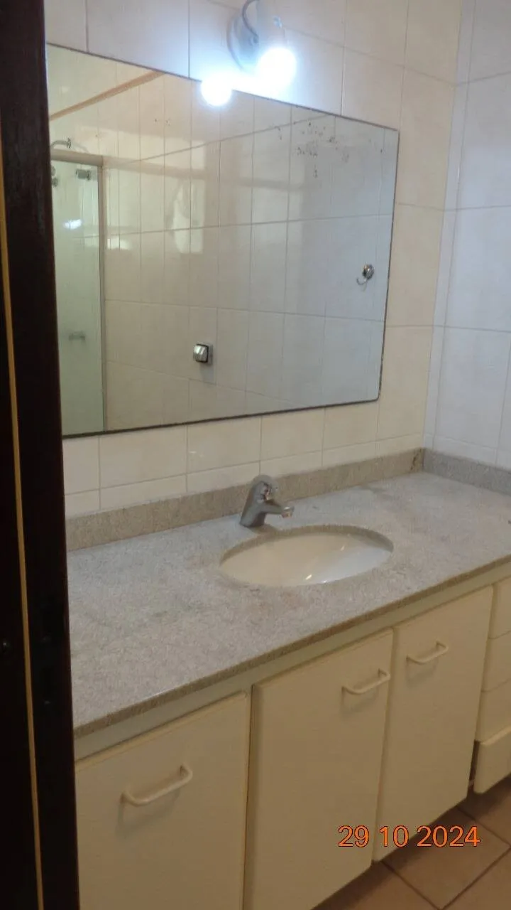 Imagem Casa de Alto Padrão com 4 Suítes em Alphaville, Santana de Parnaíba