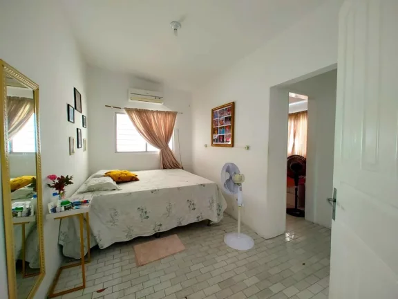 Imagem Casa para Venda em Recife, Jardim São Paulo, 3 dormitórios, 1 suíte, 1 banheiro, 3 vagas