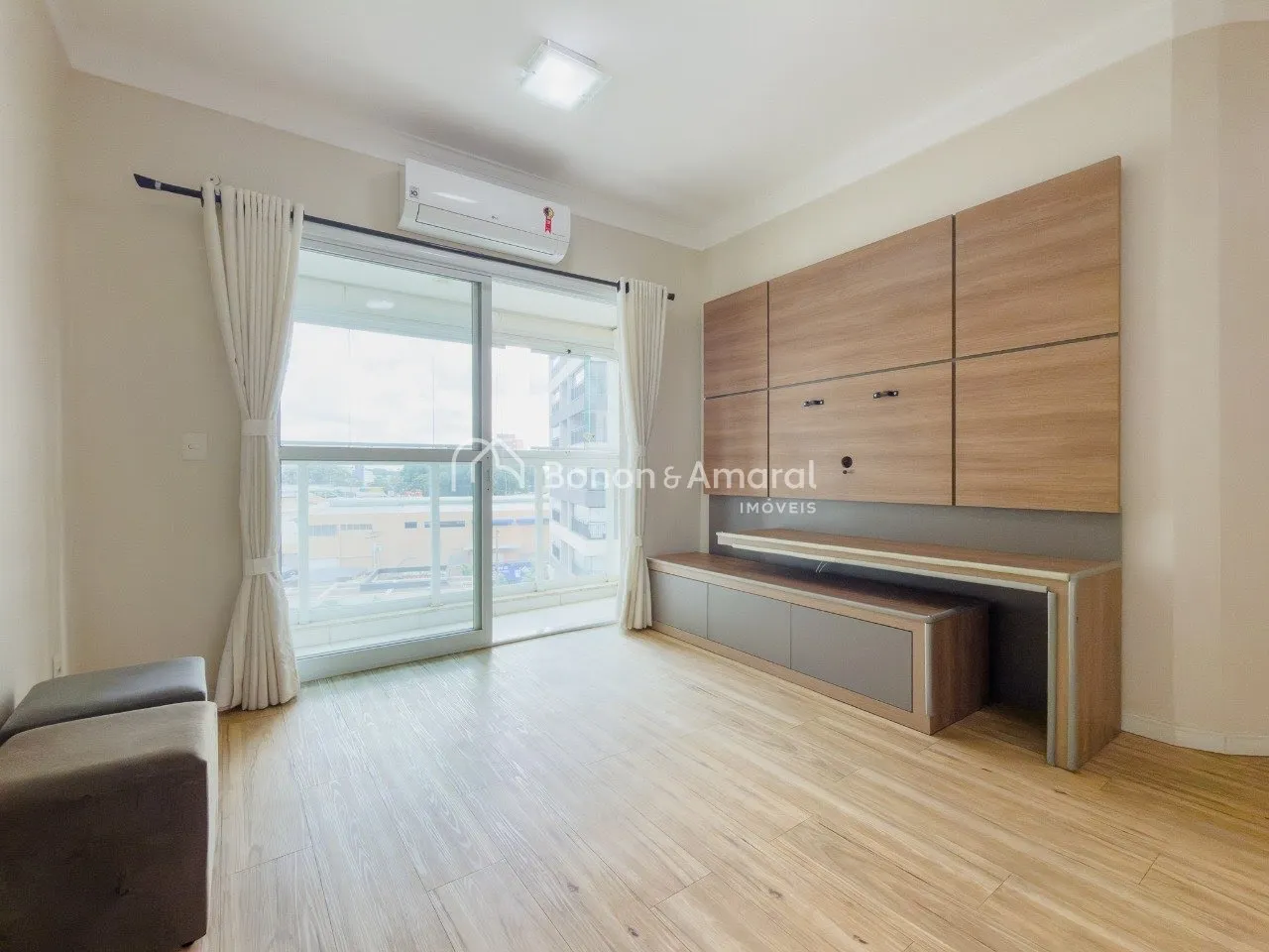 Imagem Localização privilegiada! Apartamento aconchegante e funcional com dois quartos e suíte no Taquaral - Campinas/SP
