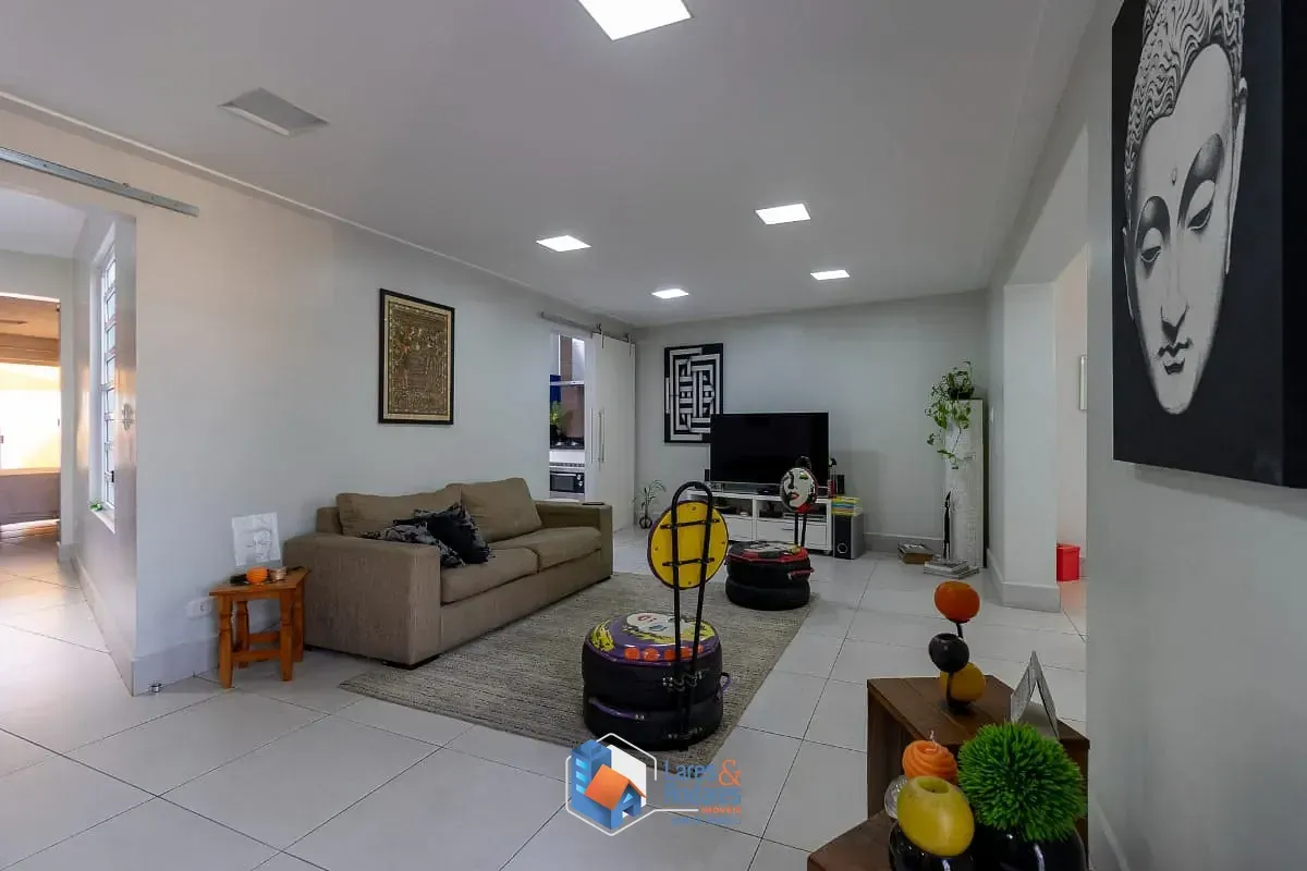 Imagem Casa para venda em Vila Monumento com 3 quartos, sendo 1 suíte, 220m²