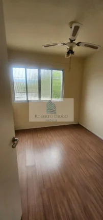 Imagem Apartamento à venda no Rio de Janeiro-RJ, bairro Camorim: 2 quartos, sala, banheiro, vaga de garagem. Aproveite!