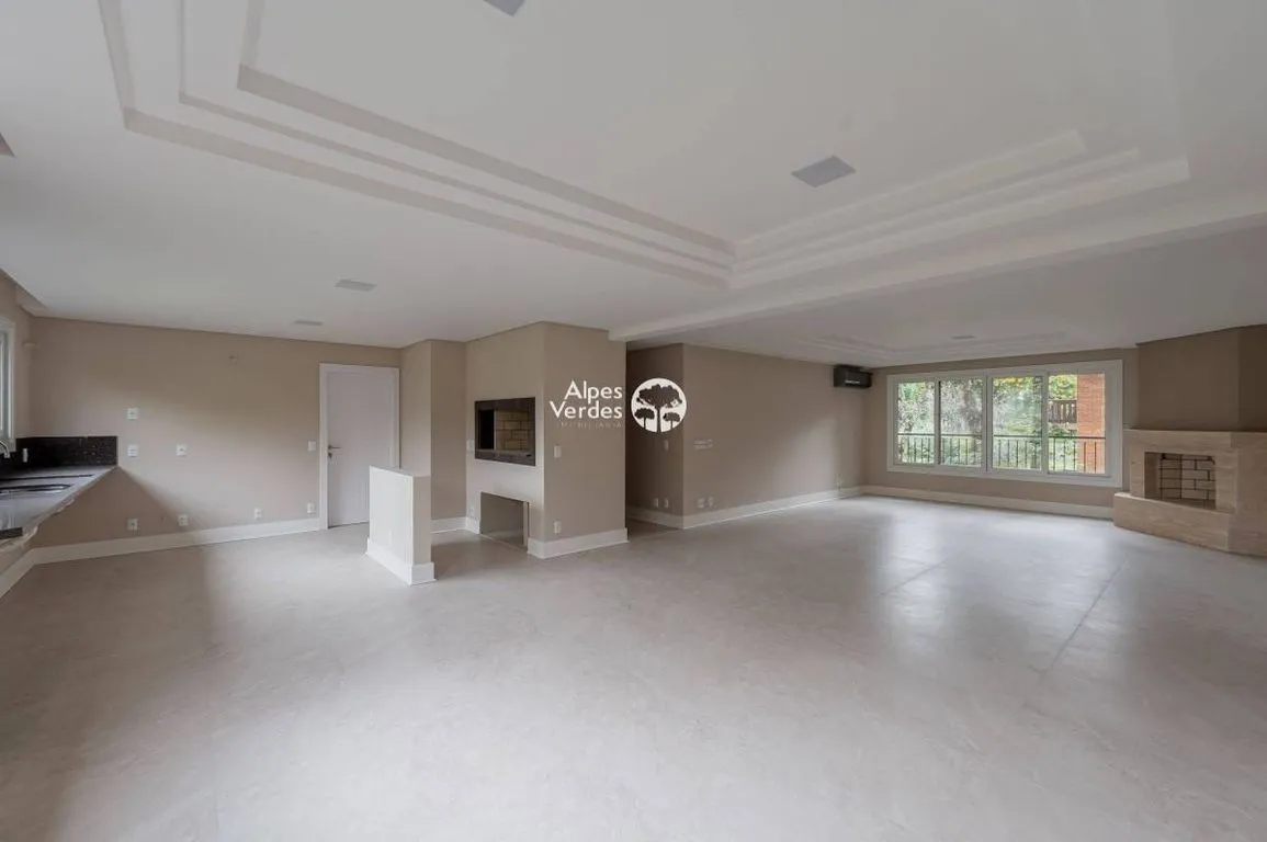 Imagem Vende-se Apartamento em Gramado, Vila Jardim, com 3 quartos