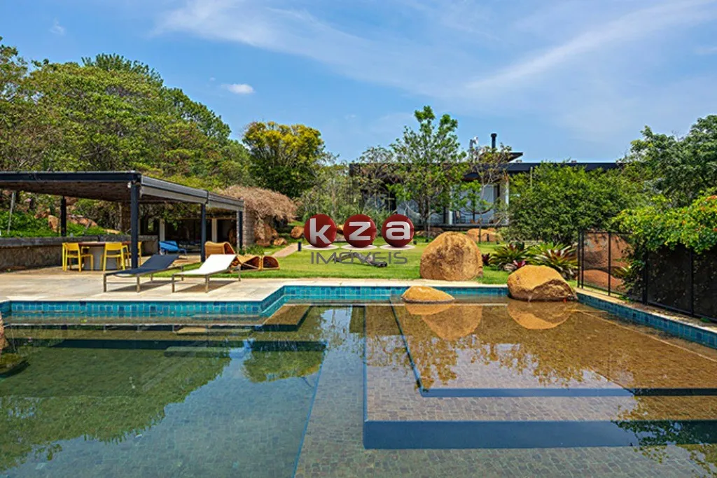 Imagem Venda de Casa Espetacular em Itu-SP: 5 Quartos, 3 Suítes, 3 Salas, 800 m² constr. Muita Natureza, 20.000 metros de terreno no Jardim Paraíso II.