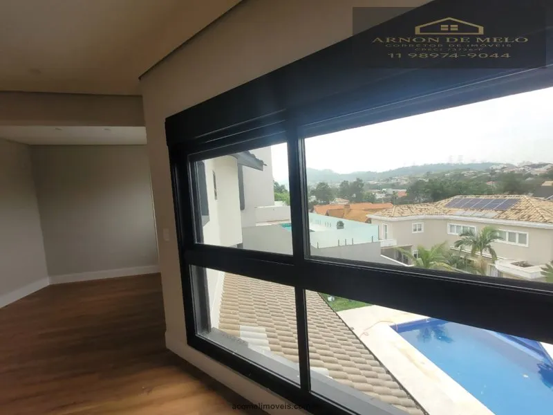 Imagem Casas em Condomínio para venda em Santana de Parnaiba no bairro Alphaville