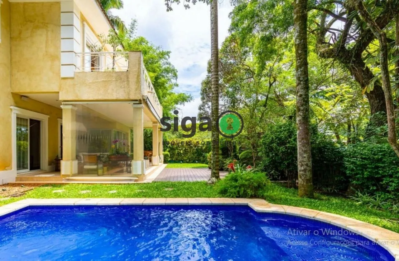 Imagem Casa em Condomínio a venda em Alto da Boa Vista com 4 quartos